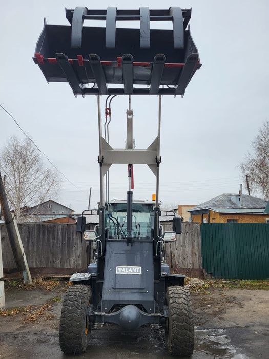 Погрузчик фронтальный