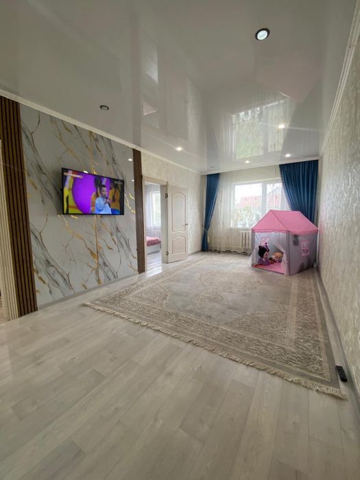 Продается дом с большим участком