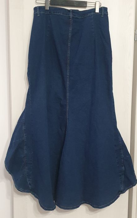 Fusta blugi model deosebit masura 46