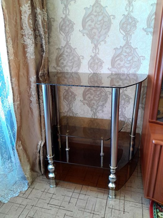 Продам стеклянную подставку