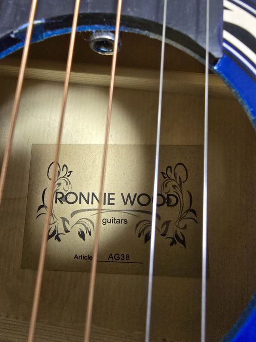 Продам новую гитару