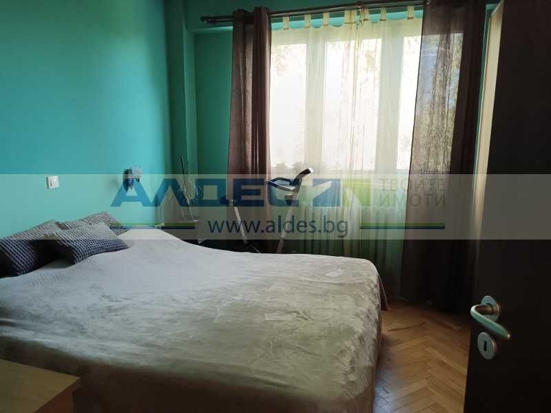 Ремонтиран двустаен ап. в Западен Парк!