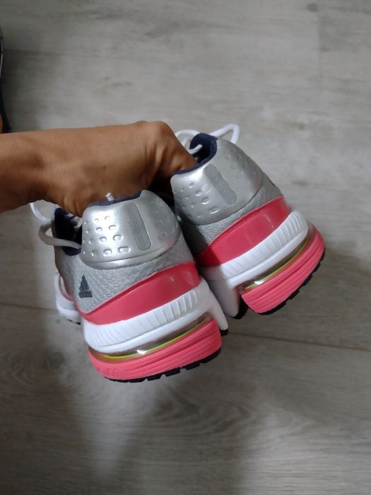 Дамски маратонки ADIDAS TERANOVA