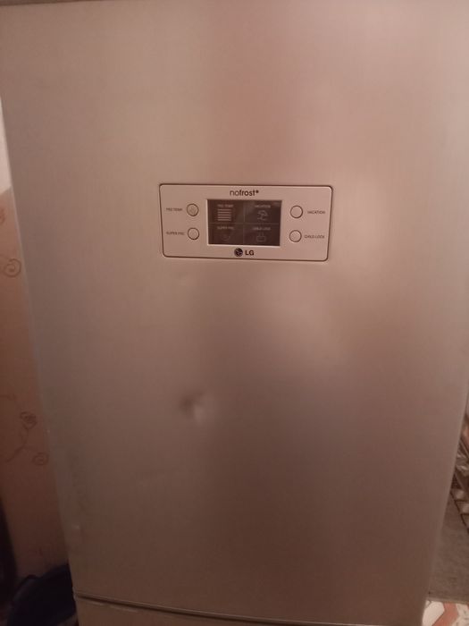 Продам холодильник