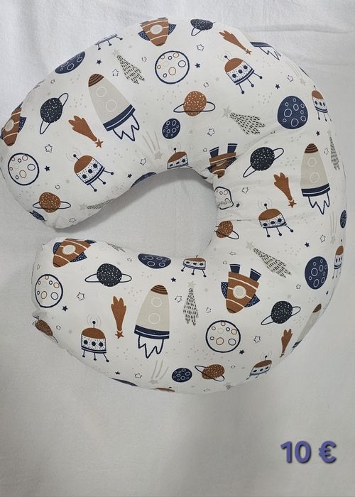 Възглавница за кърмене