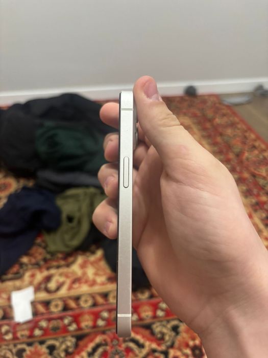 Айфон 14 в хорошем состояние