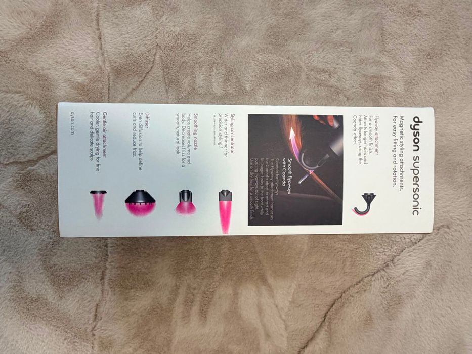 Dyson supersonic HD08 nou