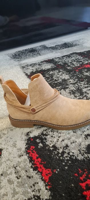 Bocanci de piele pt dame, marimea 37