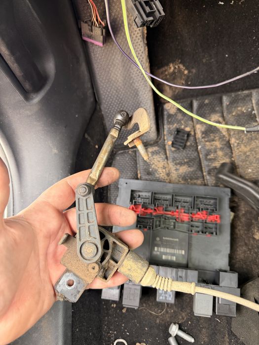 Sonzor nivel faruri cantar vw passat b6 b7 CC golf 5 skoda octavia 2