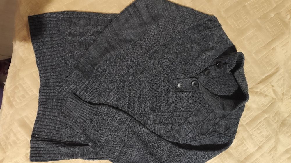 Отдам мужские кофты размер м