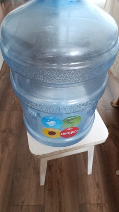 Продам бутылки 18,5 литров