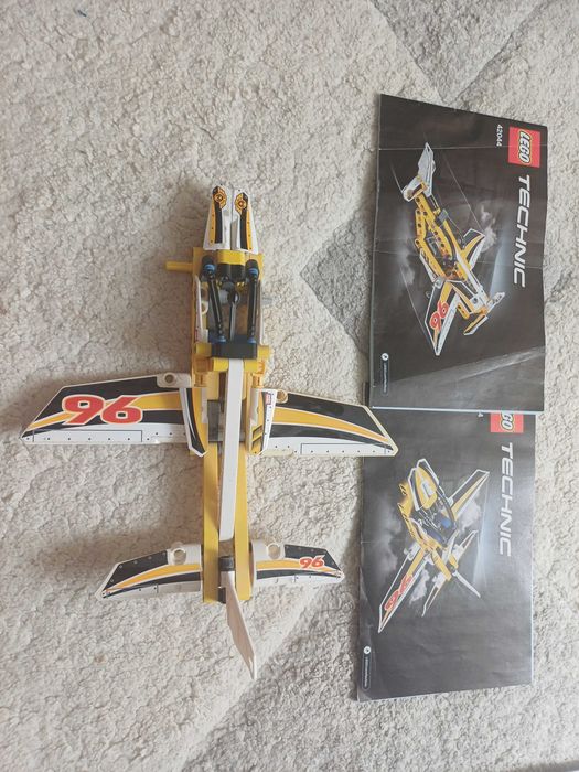 Set lego avion aproape nou