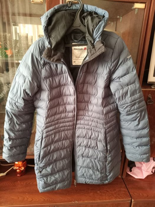 Продам куртки весенние