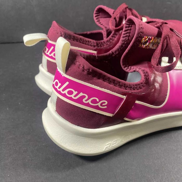 Кроссовки New Balance женские