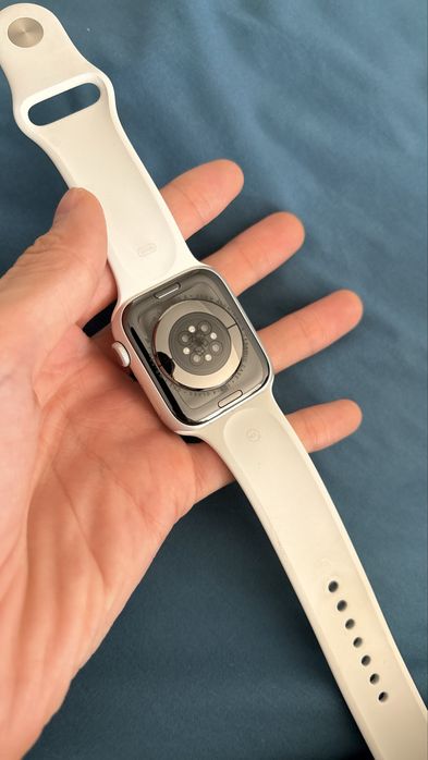 Apple Watch Series 8 Размер: 45 мм