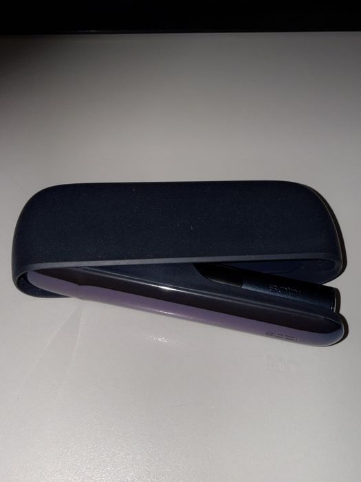 IQOS ILUMA i negru