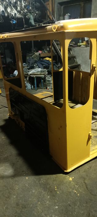 Продам кабину К700