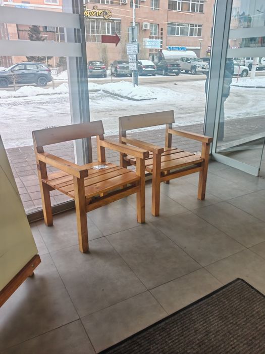 Продам стулья из дерева