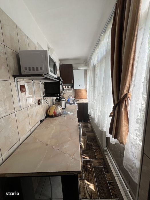 2 camere Craiovita parter înalt/ 4 balcon centrala termică 48 mp