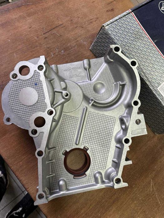 Крышка цепи с сальником для а/м Газель