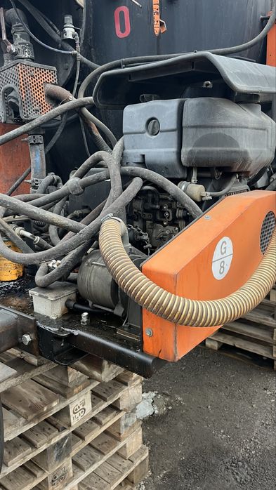 Se vinde raspanditor de emulsie asfalt