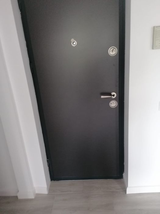 Vand apartament 2 camere