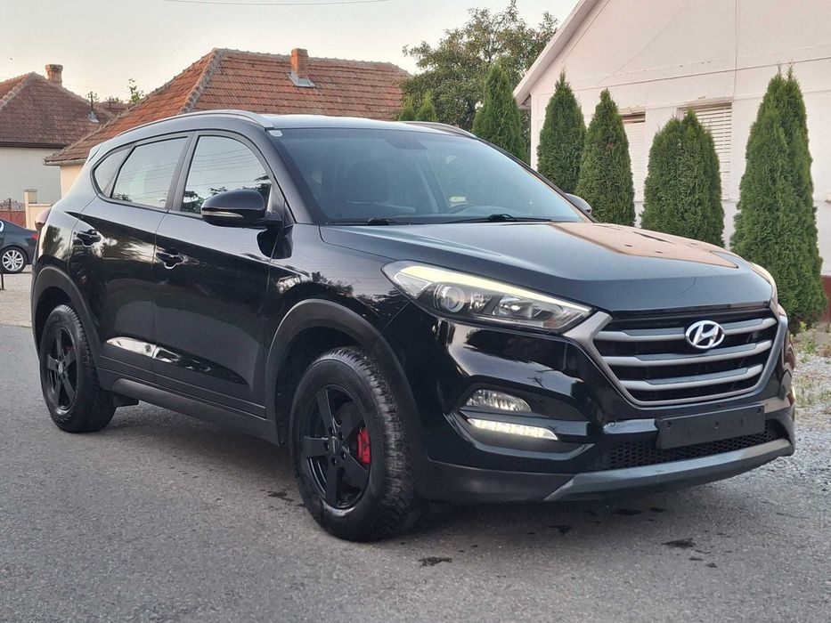 HYUNDAI TUCSON - 1.7 CRDi Automat / LED / NAVI / Climatronic / Volan incalzit