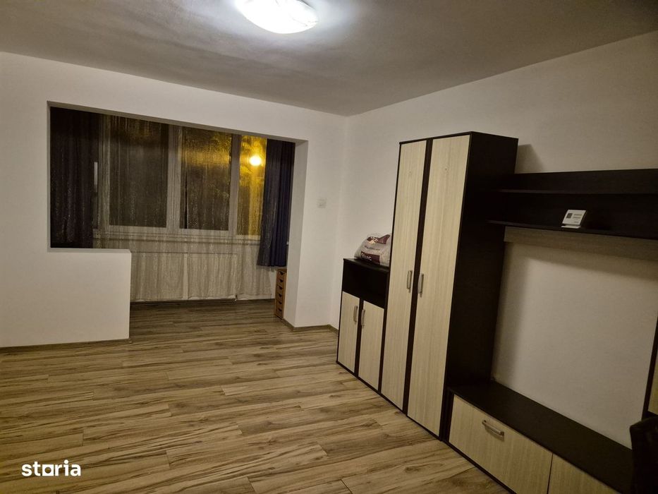Apartament cu 2 camere ,  zona centrala -  de vanzare