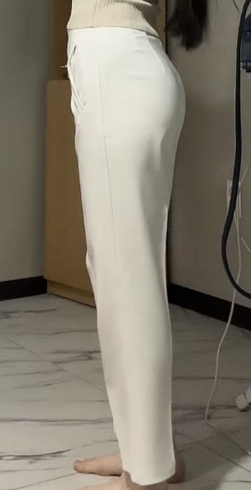 Белые классические брюки