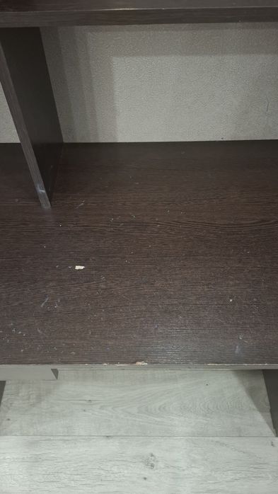 Продам стол школьный