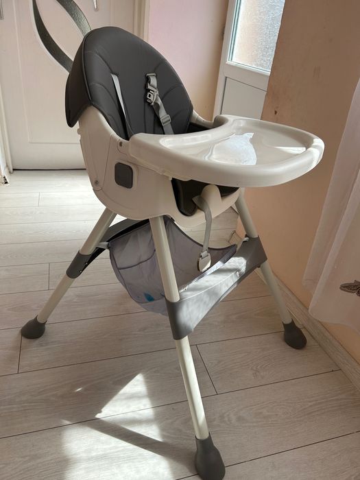 Vând scaun de masă Bebeluși