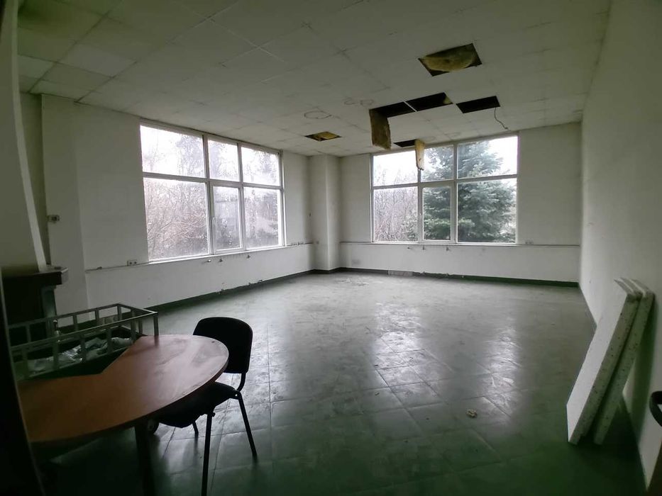 Давам под наем склад в жк.Сердика