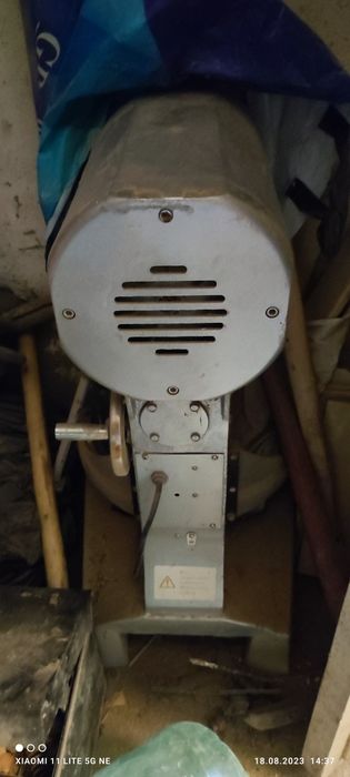 Pechka yangi holati zòr ,mishalkasi xam bor