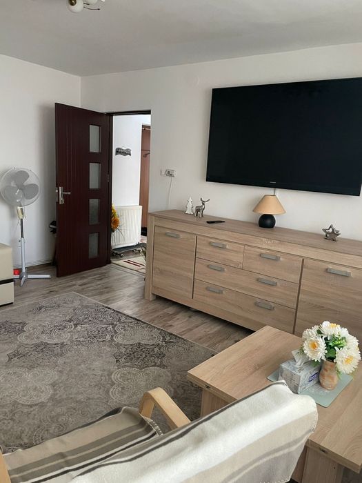 Vand apartament 3 cam, Pitești,cartier Prundu