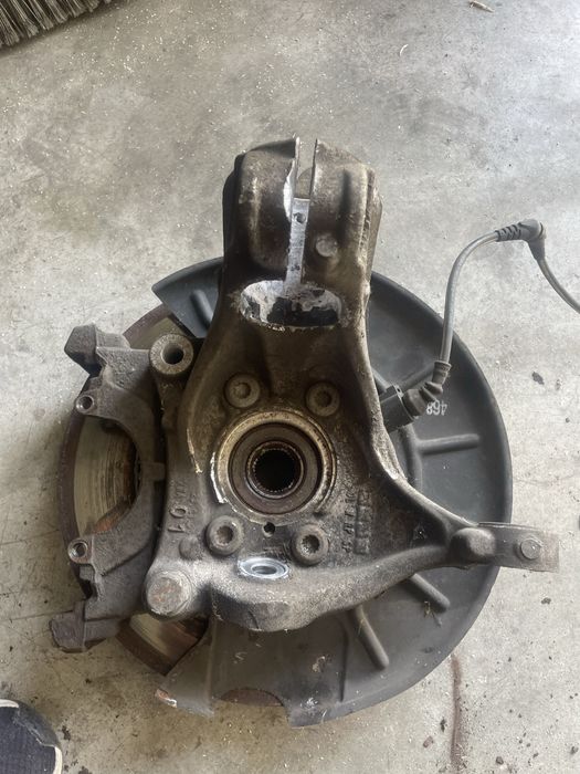 Fuzeta stanga / dreapta Volkswagen Passat B6 B7 CC manual dsg automat