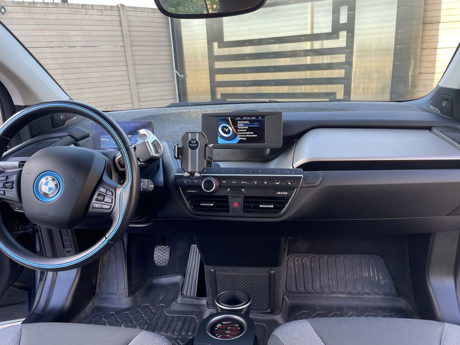 Bmw i3 electric ,  pt cine isi doreste mobilitae in oras