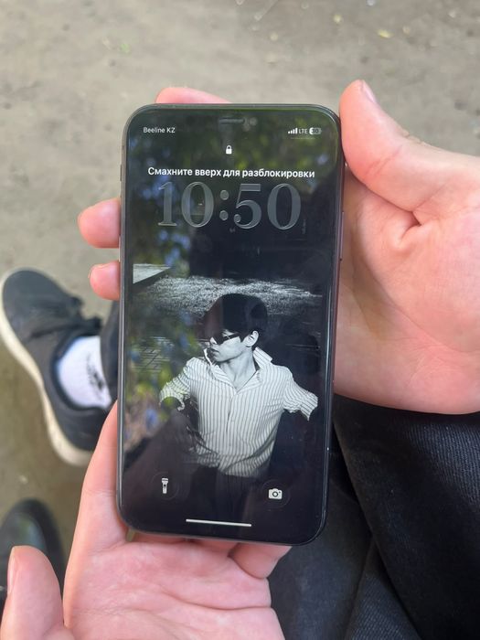 iPhone 11 цена-70тысяч