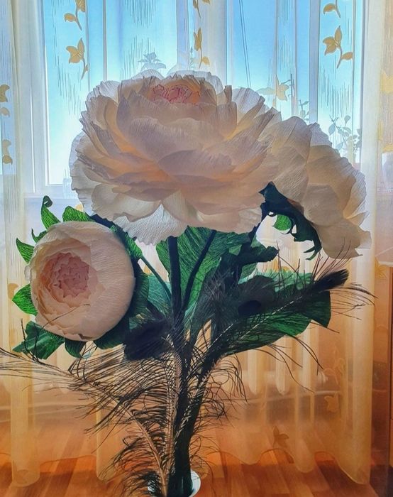 Flori gigant din hârtie