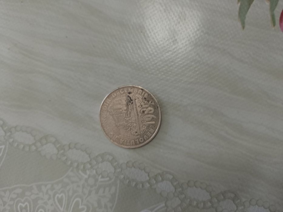 Moneda vânzare cu revoluția din 89