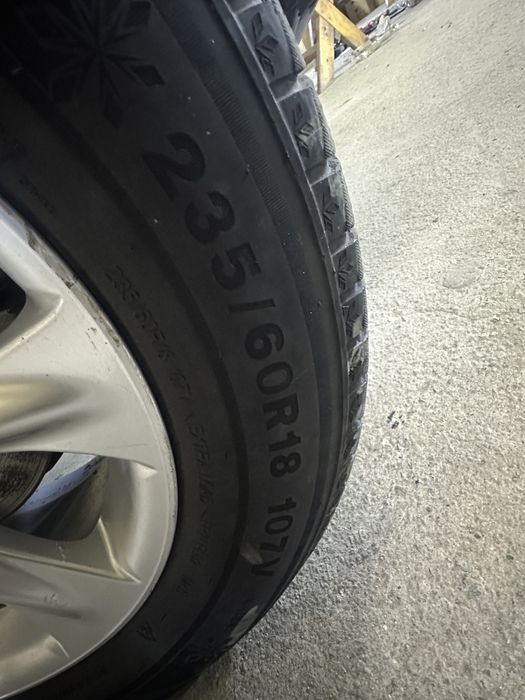 В продаже резина зама