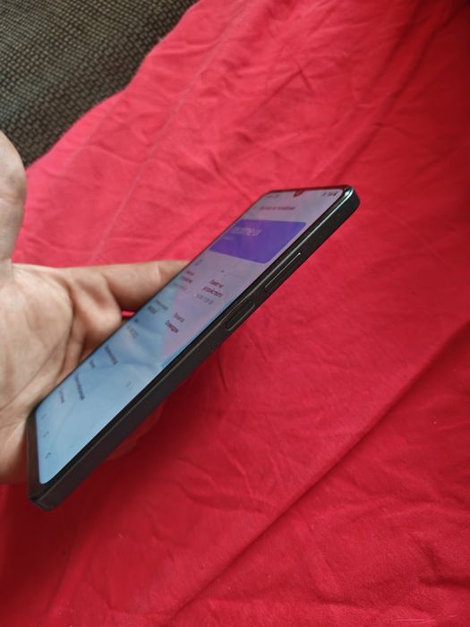 Продава... Relmi NOTE 50