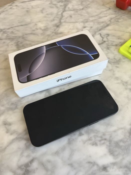 Продам iphone 16 Pro Max 256GB