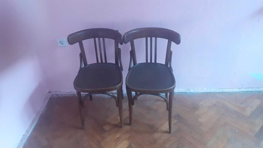 Дървени столове ретро