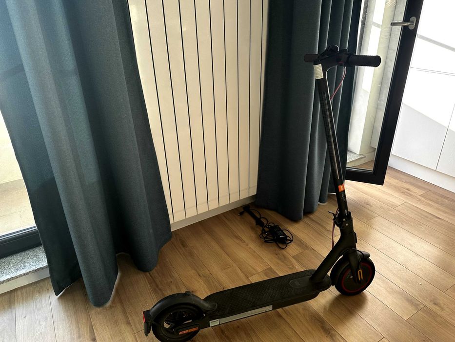 Trotinetă electrică Xiaomi - stare foarte bună