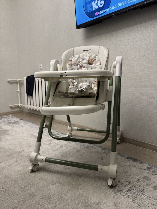 Продается стол для еды