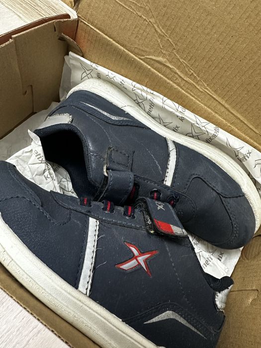 Продаются кроссы