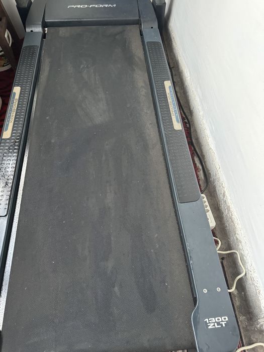 Banda de alergat Pro Form 1300ZLT pentru piese