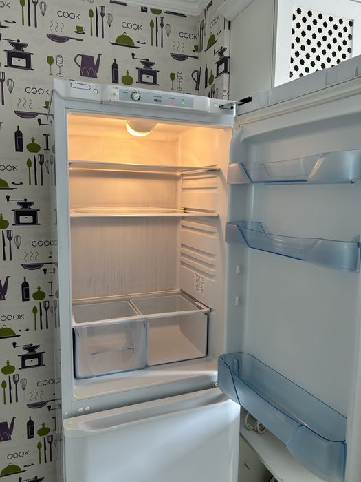 Холодильник новый бирюса