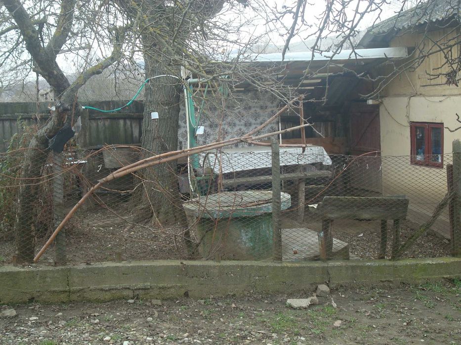 Gospodărie de închiriat la țară, comuna Huruiești, județul Bacău