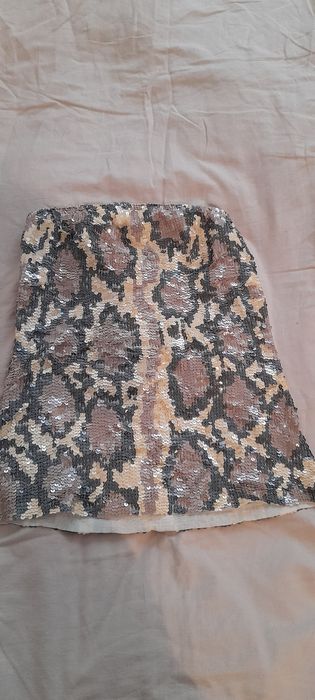 Продам корсет с пайетками под змею